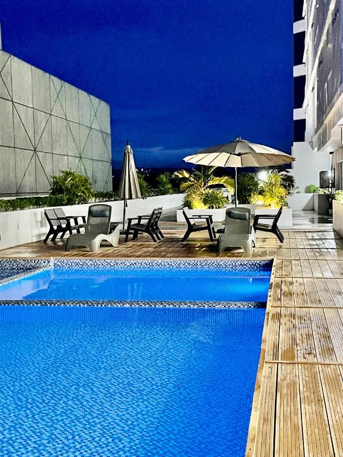Апарт отель Inspiria Davao Экстерьер фото
